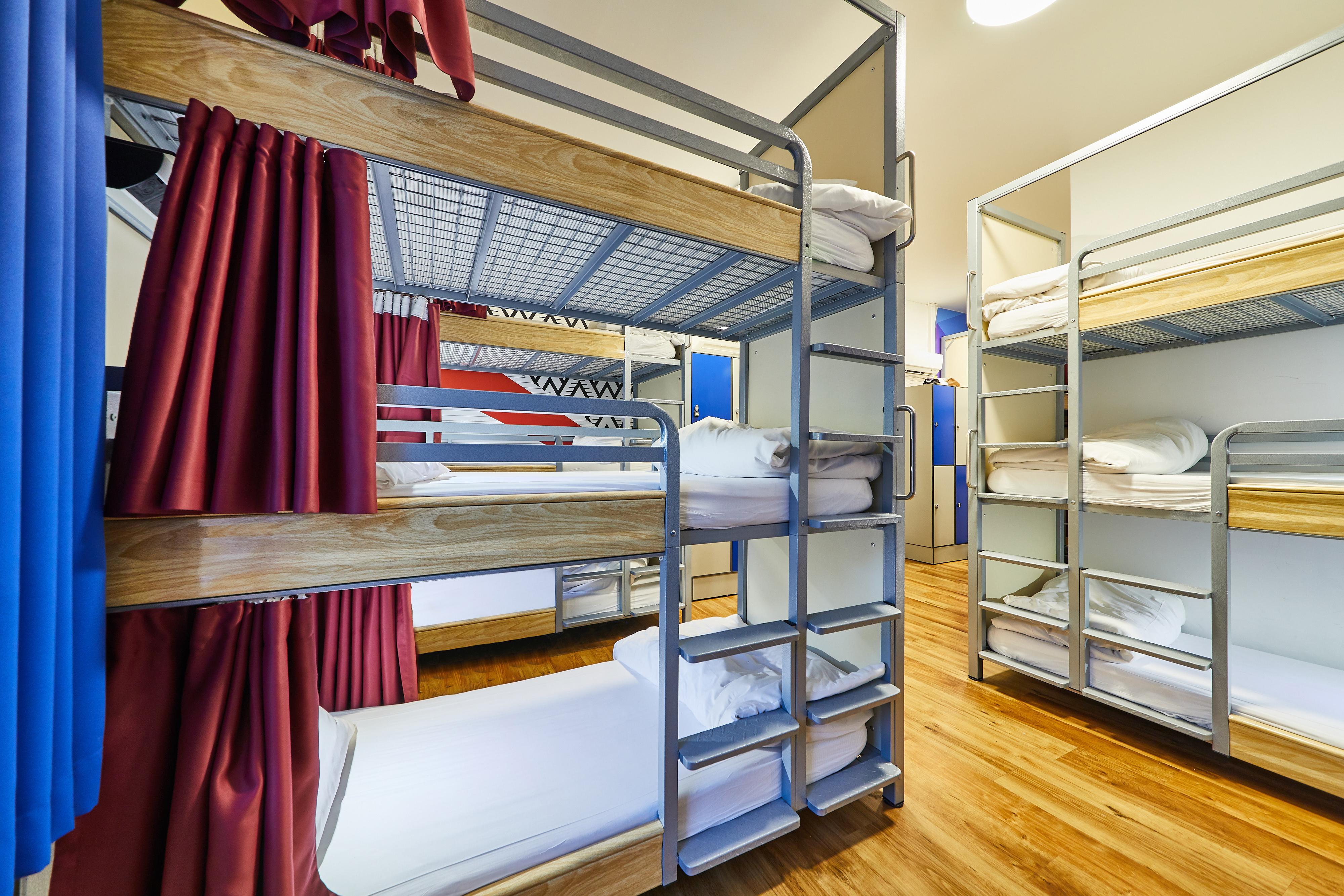 St Christopher's Bridge - The Village Hostel *
